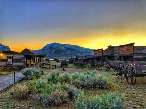 Top 10 Best Places To Visit In Wyoming