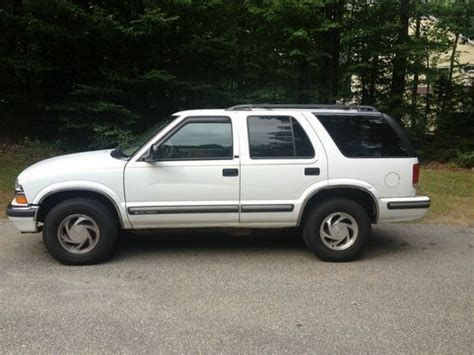 Purchase Used 1998 Chevy S 10 Blazer In Newfields New Hampshire