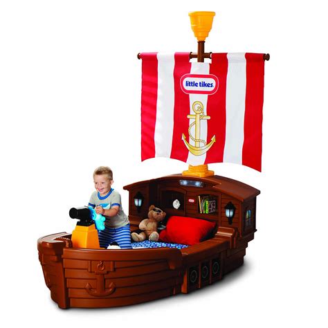 As a little tikes wholesaler, we offer several products of this brand. Little Tikes Indonesia: Beds & Boys activities