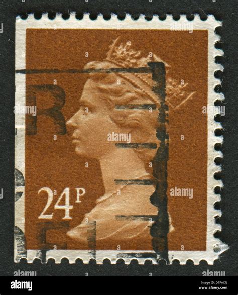 un sello impreso en el reino unido muestra imagen de isabel ii es el monarca constitucional de