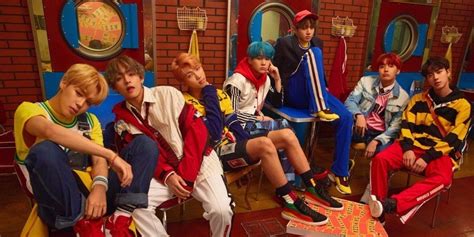 Bts Dna Becomes The Most Viewed K Pop Group Mv Of All Time Allkpop