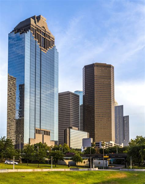 Think You Know Houstons Skyscrapers Think Again Houstonia