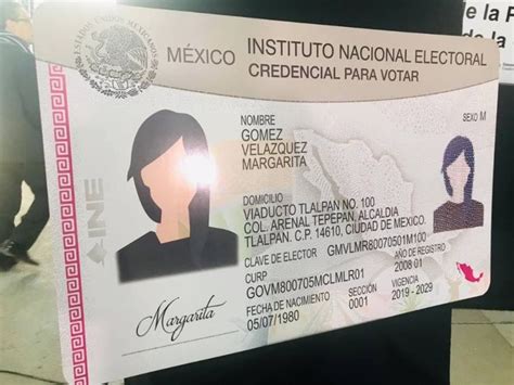 INE presenta nuevas características de la credencial para votar Ine