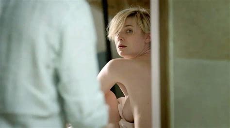 Elizabeth Debicki Topless Scene On Scandalplanet Xhamster