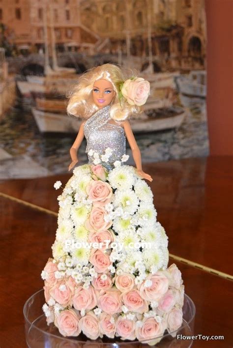Flowertoy Barbie Doll Made From Fresh Flowers Floral Topiaries Creative Flower Arrangements