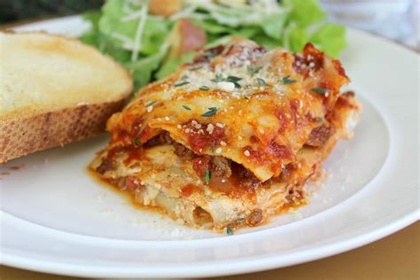 Easy Meaty Vegetarian Lasagna Recipe Quick And Easy Vegetarian Lasagna