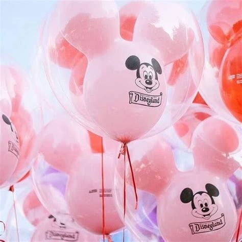 Morgangretaaa Disney Balloons Disneyland Disney Aesthetic