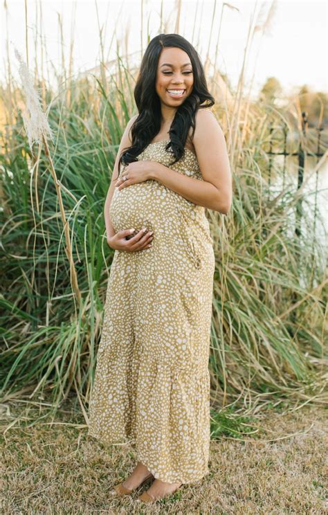 50 Cute Pregnancy Outfits That You Need To Try While You Can