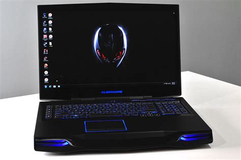 Dell Alienware M18x Gaming Notebook Tale Of Two Gpus Technology Village