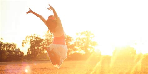The Meaning Of Happiness Changes Over Your Lifetime Huffpost