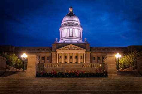 Kentucky State Capitol Building — Miles 2 Go