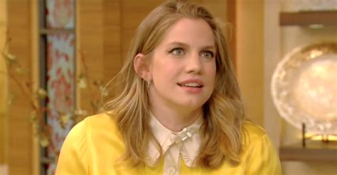 Watch Veep Star Anna Chlumsky Describe Life After Attending U Of C