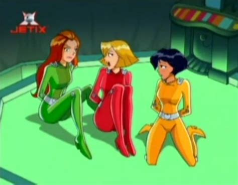 Pin By Happy Stones On Totally Spies In Cosplay Female Totally