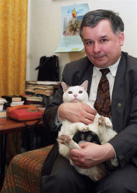 Born 18 june 1949) is a polish politician who is currently serving as leader of the law and justice party. Jarosław Kaczyński komentuje serial "Ucho Prezesa ...