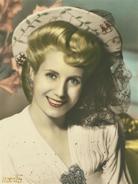 Eva perón was an argentinean actress. JbNyO3R.jpg (2068×2758) | María Eva Duarte de Perón ...