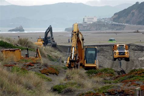 Why Sf Is Moving 42000 Tons Of Sand Down Ocean Beach