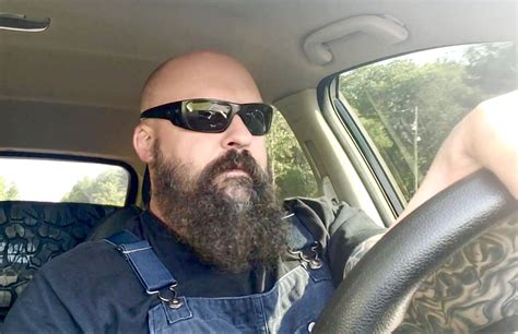 Car Selfies Beard Styles Beards Pilot Mens Sunglasses Fashion Men Moda Fashion Styles