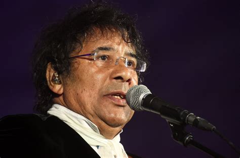 Discografía, top canciones y playlists. Musique. Photos. Laurent Voulzy tutoie les anges à Epinal