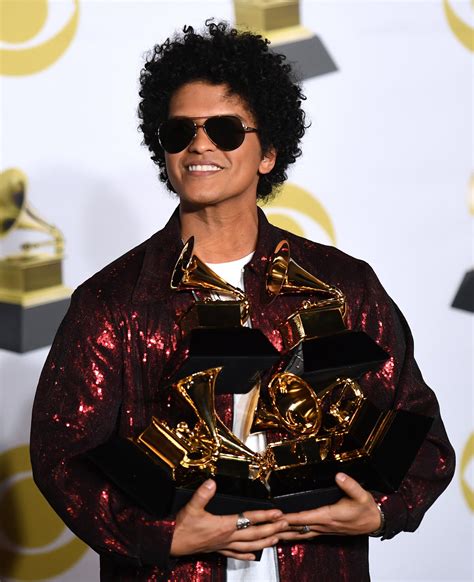 Grammy 2018 As Imagens Da Cerimónia Que Entregou 6 Prémios A Bruno