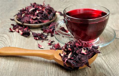 6 beneficios del té de hibisco hibisco y cómo prepararlo en casa usos efectos secundarios