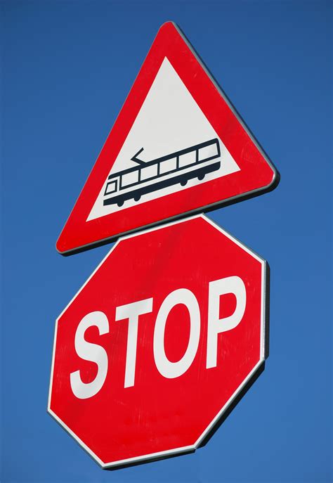 무료 이미지 거리 번호 시티 도시의 여행 기호 기다리는 빨간 상징 드라이브 자동 도로 표지판 간판