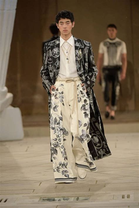 Dolce And Gabbana Alta Sartoria Autumnwinter 2019 Couture In 2020