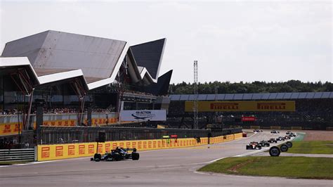Circuito De Silverstone Dónde Está Cómo Es Características Cómo Llegar Y Fotos Del Escenario