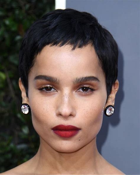 Test an inconspicuous area of the carpet before using any oils to remove gum. 8 Best Red Carpet Makeup Looks At The 2020 Golden Globes