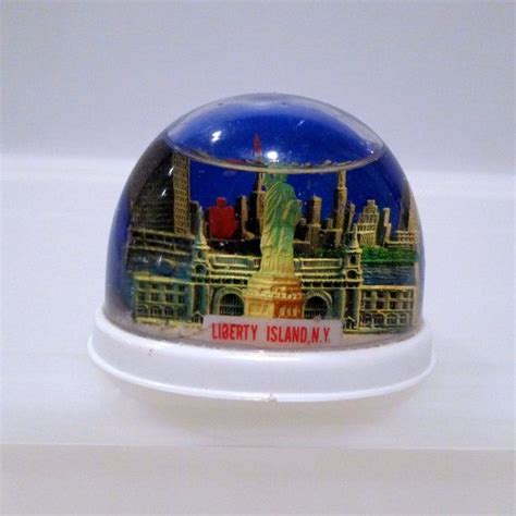 Statue Of Liberty Snow Globe Vintage New York By Plattermatter2 Vintage