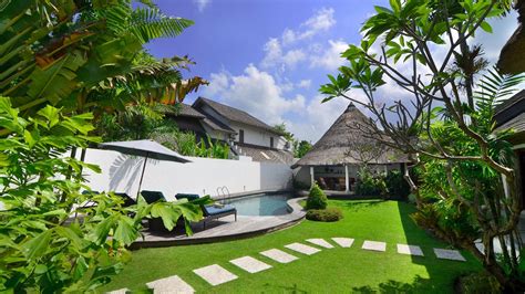 Menghadirkan vila yang sangat nyaman dengan desain modern dan bersih. Villa Damai Kecil in Seminyak, Bali (3 bedrooms) - Best ...