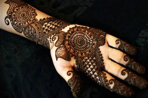 15 Pretty Pakistani Arabic Mehndi Designs For You