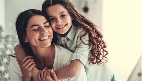 45 Creative Mother Daughter Photoshoot Ideas
