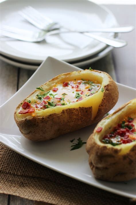 Idaho Sunrise Potato Bowls With Baked Eggs Bacon And
