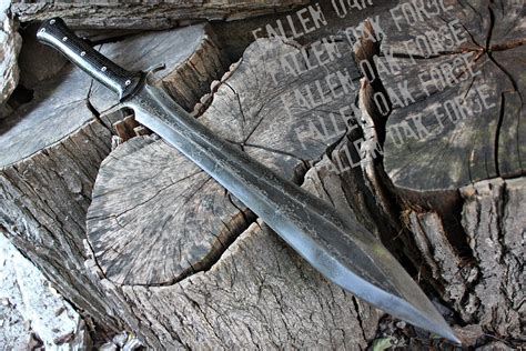 Handcrafted Fallen Oak Forge Kraken Full Tang Leaf Blade Sword