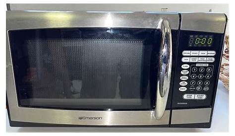 Emerson Professional Series Microwave Electric With Glass Plate 900W #