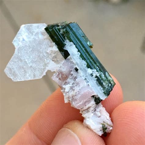 Top Quality 31g Green Tourmaline Elbaite W Cleavelandite And Lepidolite