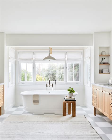 Recreate The Look Of This Totally Soothing Bathroom In La