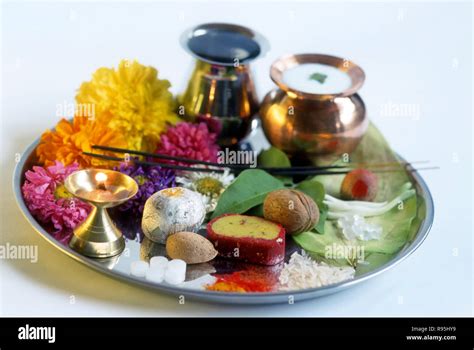 Pooja Thali Prayer Items Stock Photo Alamy