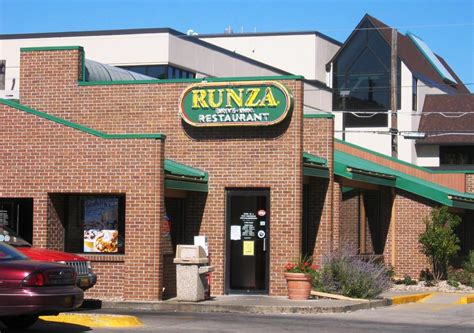 Most of the chain's units were located in the middle of the country, with headquarters in lincoln, nebraska, where there were once nine units. Runza, Lincoln NE - Left at the Fork