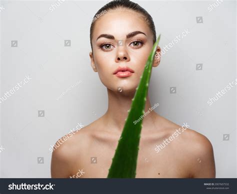 Nude Woman Green Aloe Leaf On Stock Photo 2007607532 Shutterstock