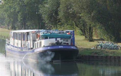 The Vacation Station Paris And Beyond By Barge And Bike