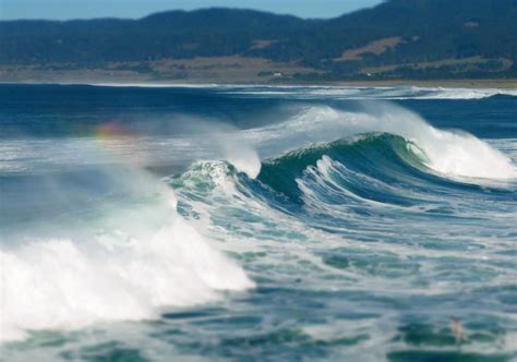 The Most Beautiful Waves As Photographed By Margaret Lindgren