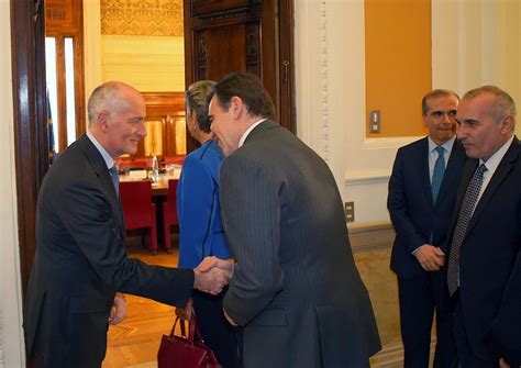 Jun 07, 2021 · così la commissaria ue agli affari interni, ylva johansson, che. Il ministro Lamorgese incontra i commissari europei ...