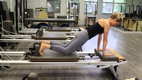 Kneeling Plank On The Pilates Reformer Youtube