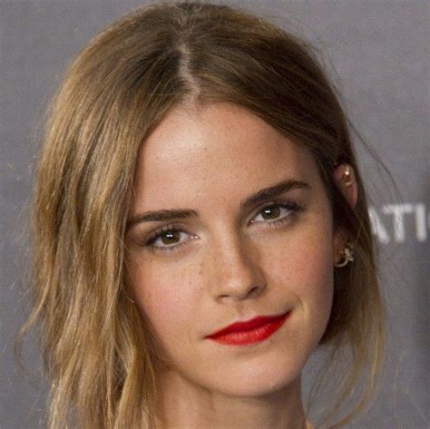 Emma Watson Celebrities With Freckles Lily Collins Short Hair Pixie