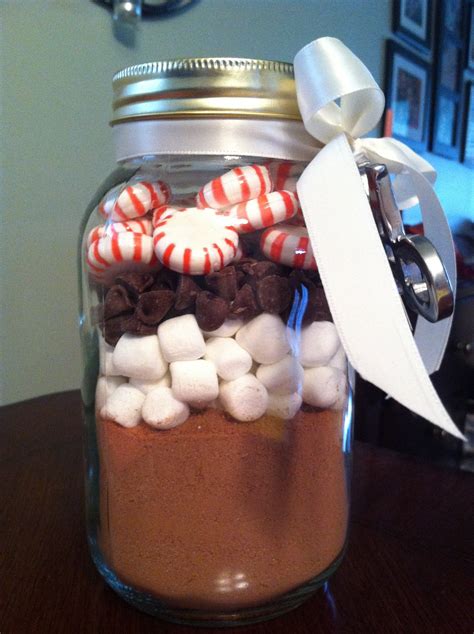 We all have that one person that's hard to find a birthday gift for. Christmas Cocoa {a DIY gift} | Christine Trevino