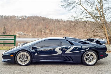 Lamborghini Diablo Sv Monterey Edition Is A Collectors Dream Carbuzz
