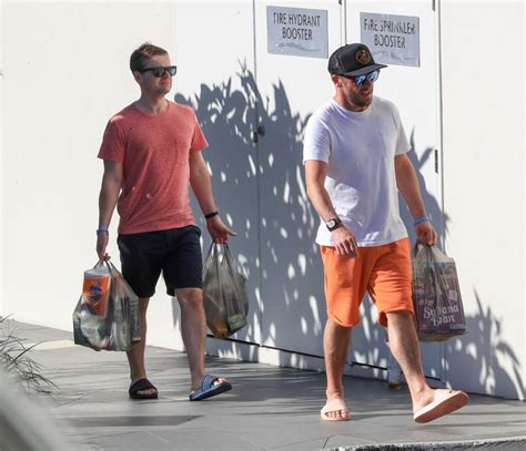 ant mcpartlin sparks rumours he s househunting down under after flying to australia to film i m