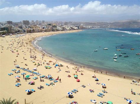 Playa De Las Canteras Las Palmas De Gran Canaria Beach Life Beach