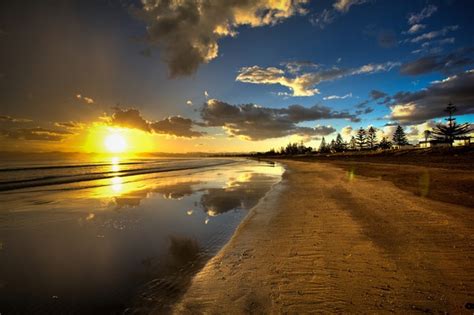 Gisborne New Zealand First Place In The World To See The Sun Rise